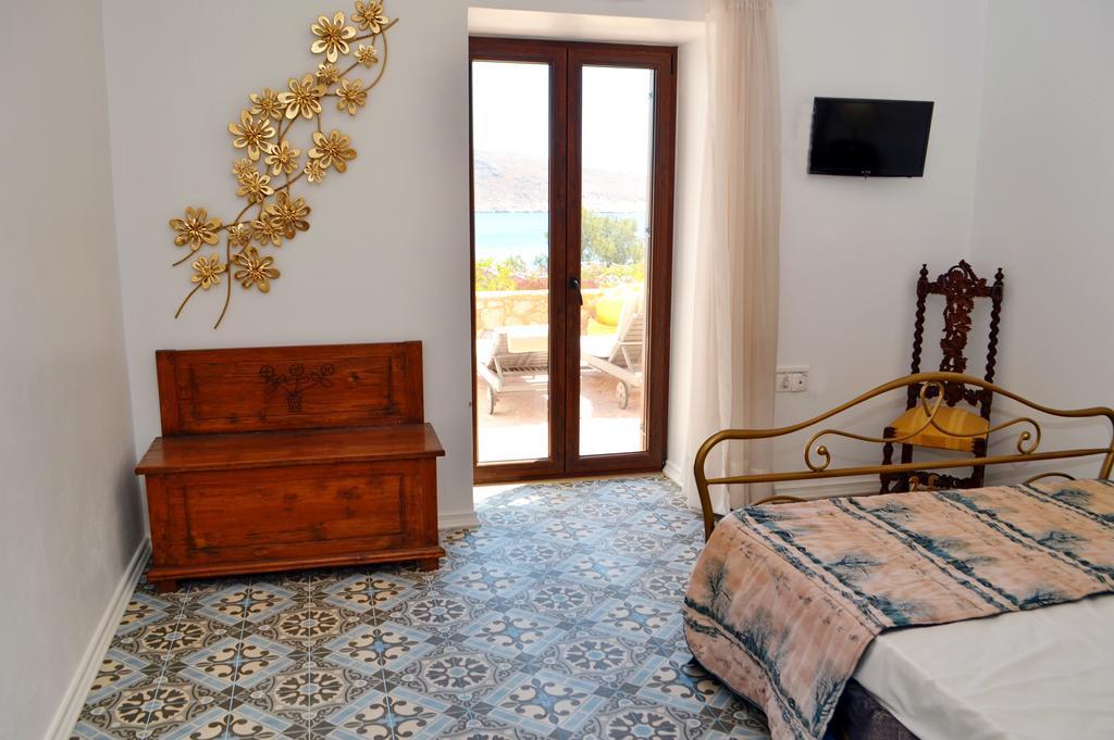 Belvedere Private Luxury Beach Villa Chalki Town Oda fotoğraf